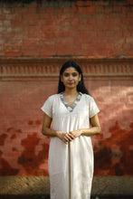 Load image into Gallery viewer, Shika